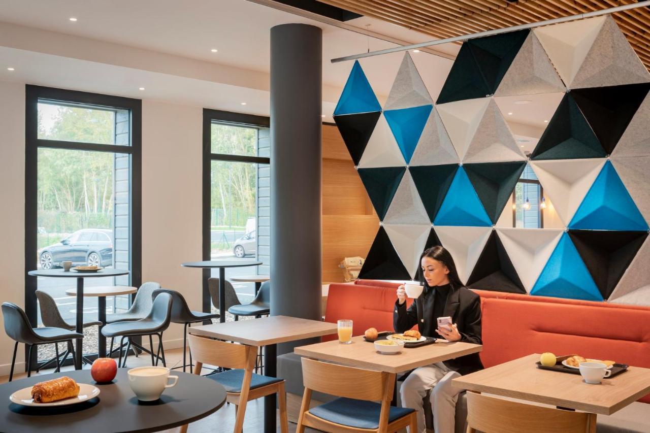 Holiday Inn Express - Marne-La-Vallee Val D'Europe By Ihg บายญี-โรแม็งวีเญร์ ภายนอก รูปภาพ