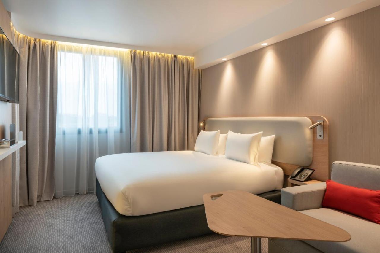 Holiday Inn Express - Marne-La-Vallee Val D'Europe By Ihg บายญี-โรแม็งวีเญร์ ภายนอก รูปภาพ