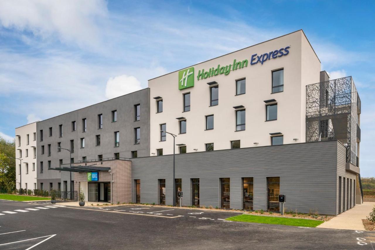 Holiday Inn Express - Marne-La-Vallee Val D'Europe By Ihg บายญี-โรแม็งวีเญร์ ภายนอก รูปภาพ